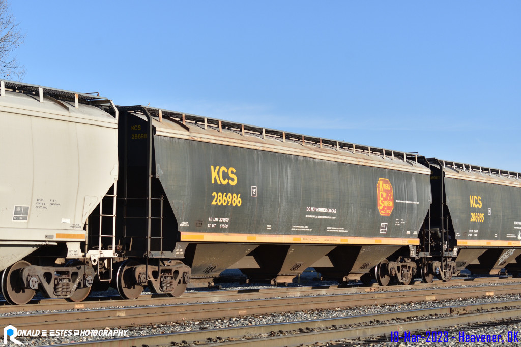 PRN2023030348_499 Kansas City Southern KCS 286986 Hopper Car 58' 0" LO C114 3 Bay Covered Cylindrical 5188cf BLT/NEW 01-2008